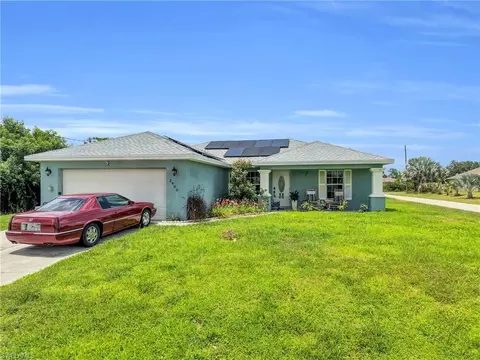 2900 62nd St W, Lehigh Acres, FL 33971
