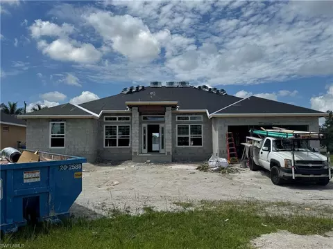 2718 NW 4th Ter, Cape Coral, FL 33993