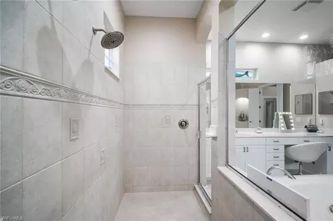 Bath - 9042 Bronco Ct, Naples, FL 34113 photo 4 of 6