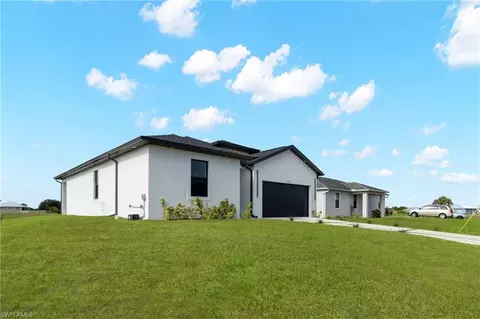 Exterior - 7071 Tide Cir, Labelle, FL 33935 photo 1 of 6