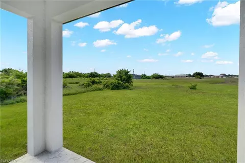 Exterior - 7071 Tide Cir, Labelle, FL 33935 photo 3 of 6