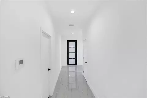 Entry Way - 7071 Tide Cir, Labelle, FL 33935 photo 2 of 2