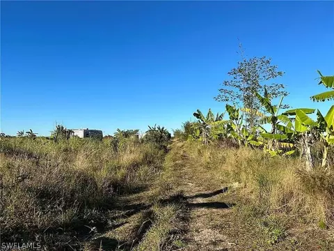 4276 2nd Rd N, Labelle, FL 33935