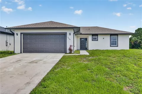 3900 4th St SW, Lehigh Acres, FL 33976