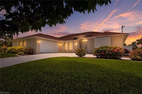 2223 SE 10th Ln, Cape Coral, FL 33990