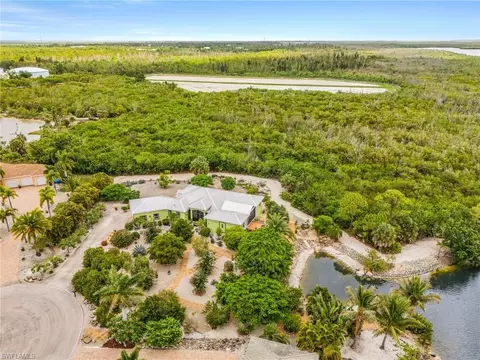 4931 Island Acres Ct, Saint James City, FL 33956