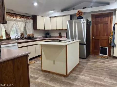 Kitchen - 4002 Teak Ct, Labelle, FL 33935 photo 2 of 4