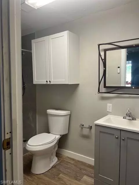 Bath - 4002 Teak Ct, Labelle, FL 33935 photo 3 of 4