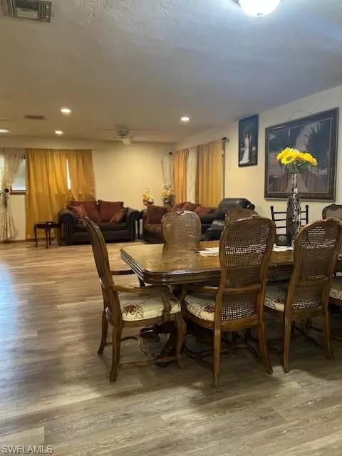 Dining - 4002 Teak Ct, Labelle, FL 33935 photo 2 of 4