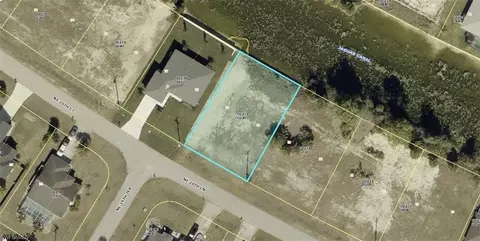 2027 NE 20th Ln, Cape Coral, FL 33909