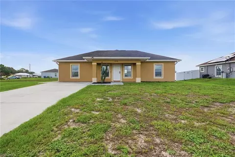 7075 Tide Cir, Labelle, FL 33935 photo 1