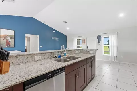 7075 Tide Cir, Labelle, FL 33935 photo 6