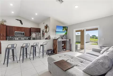 7075 Tide Cir, Labelle, FL 33935 photo 4