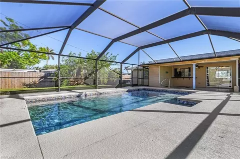 311 SW 48th Ter, Cape Coral, FL 33914