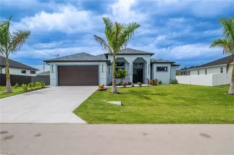 111 NW 6th St, Cape Coral, FL 33993