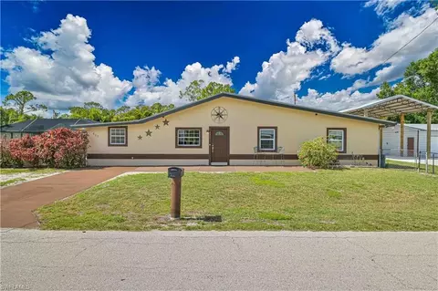 427 Stockton St, North Fort Myers, FL 33903