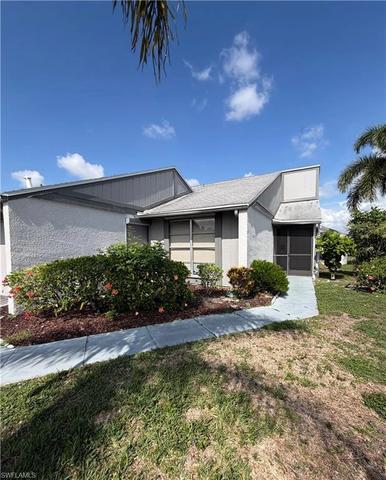 9749 Maplecrest Cir, Lehigh Acres, FL 33936
