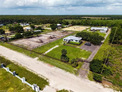 12090 Shawnee Rd, Fort Myers, FL 33913