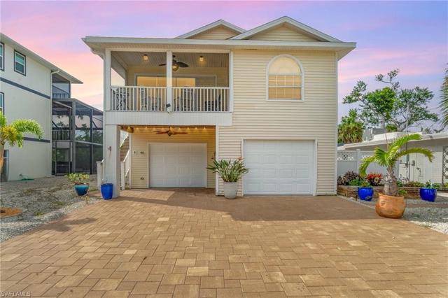 401 Donora Blvd, Fort Myers Beach, FL 33931