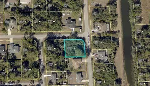 154 Thornton Ave S, Lehigh Acres, FL 33974