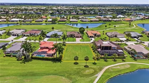 11909 Princess Grace Ct, Cape Coral, FL 33991