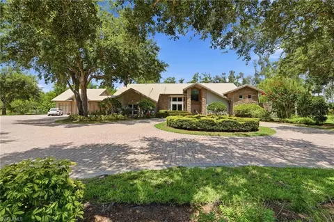 15821 Shamrock Dr, Fort Myers, FL 33912