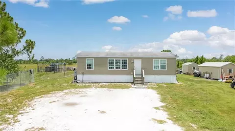 1014 Dixie Rd, Labelle, FL 33935
