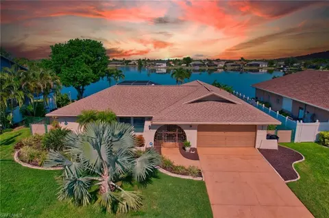 28 SE 12th Ave, Cape Coral, FL 33990