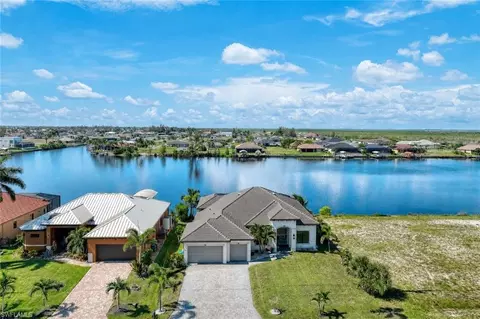 4612 NW 33rd Ter, Cape Coral, FL 33993
