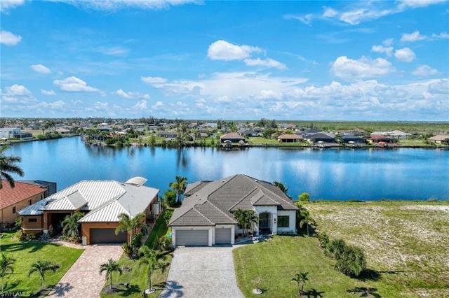 4612 NW 33rd Ter, Cape Coral, FL 33993