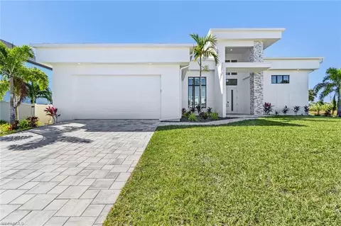 4337 NE 9th Ct, Cape Coral, FL 33909