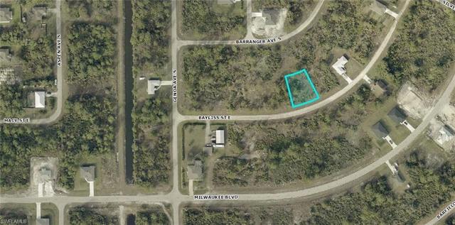 1115 Bayliss St E, Lehigh Acres, FL 33974
