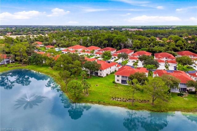 675 Luisa Ln #4, Naples, FL 34104