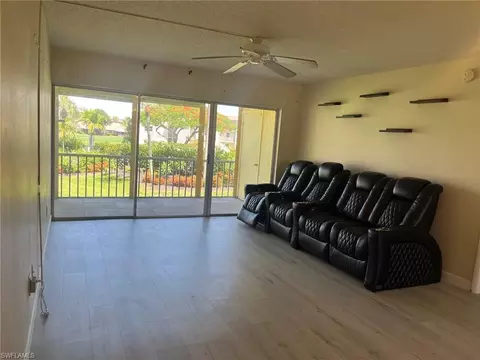 6220 Augusta Dr #203, Fort Myers, FL 33907