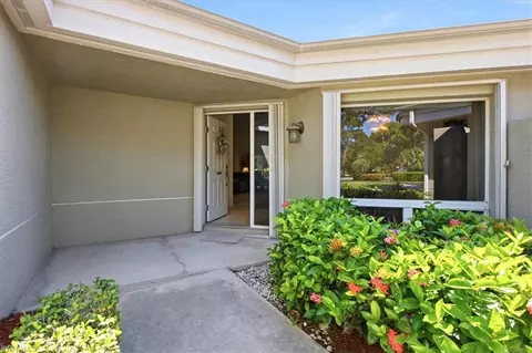 21681 Sungate Ct, Estero, FL 33928 photo 3