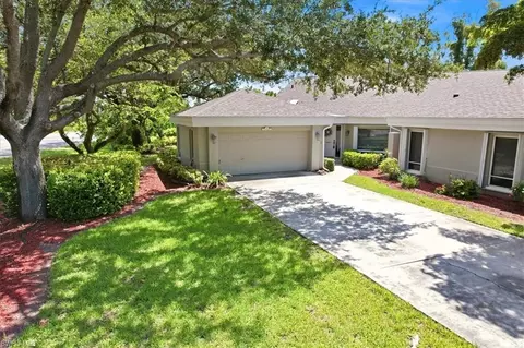 21681 Sungate Ct, Estero, FL 33928 photo 2