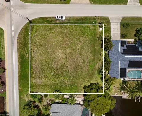 2014 Everest Pkwy, Cape Coral, FL 33904