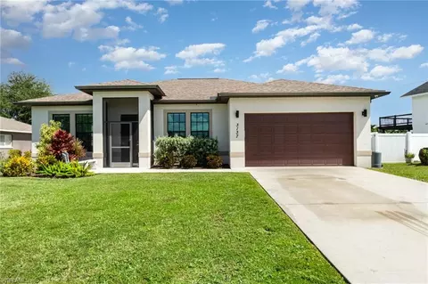 3137 SE 8th Ave, Cape Coral, FL 33904
