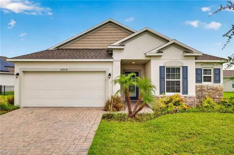 8959 Cascade Price Cir, North Fort Myers, FL 33917
