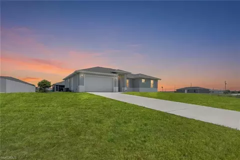 1049 Solar Ct, Labelle, FL 33935 photo 2