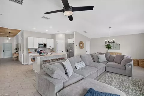 4085 San Clemente Ct, North Fort Myers, FL 33917