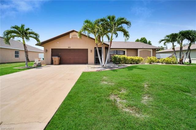 203 SE 16th Ter, Cape Coral, FL 33990