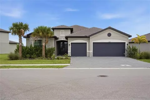 10863 Timber Creek Dr, Fort Myers, FL 33913