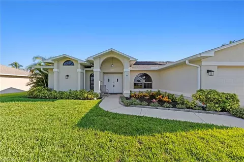 609 SW 35th Ter, Cape Coral, FL 33914