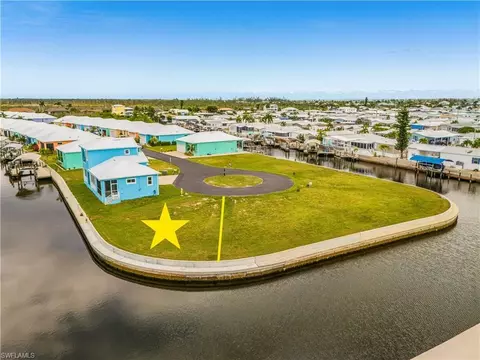 2971 Trawler Ln, Saint James City, FL 33956
