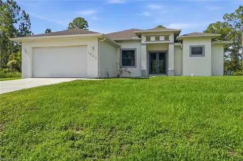 1002 E 5th St, Lehigh Acres, FL 33972