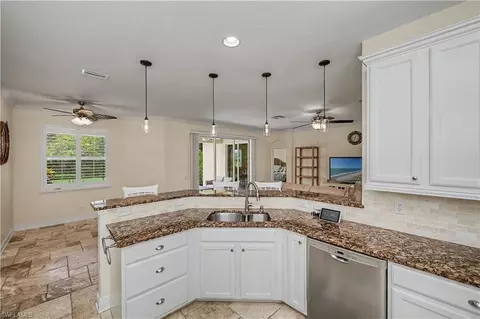 Kitchen - 3296 Hampton Blvd, Alva, FL 33920 photo 3 of 4