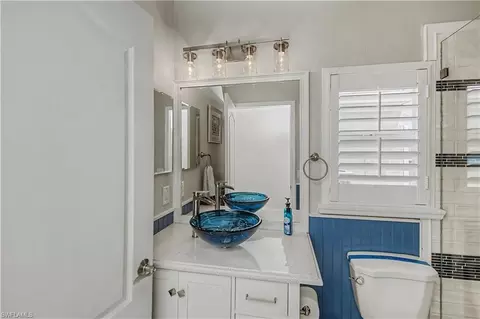 Bath - 3296 Hampton Blvd, Alva, FL 33920 photo 5 of 6