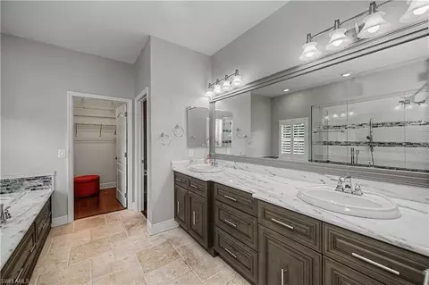 Bath - 3296 Hampton Blvd, Alva, FL 33920 photo 2 of 6