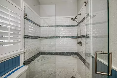 Bath - 3296 Hampton Blvd, Alva, FL 33920 photo 6 of 6